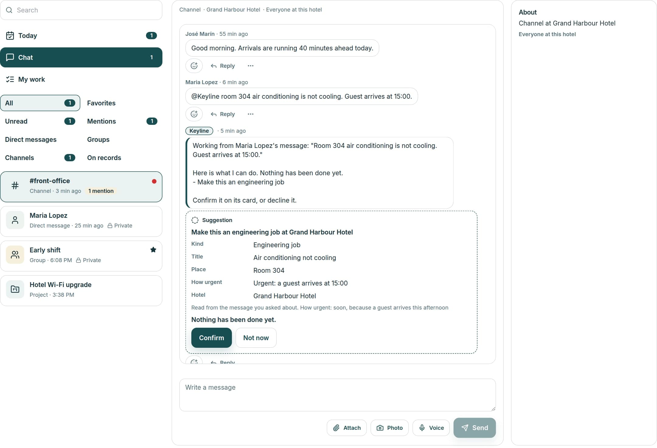 Connect channel in which a colleague mentions Keyline about an air conditioning fault and Keyline proposes an engineering job that a person must confirm.